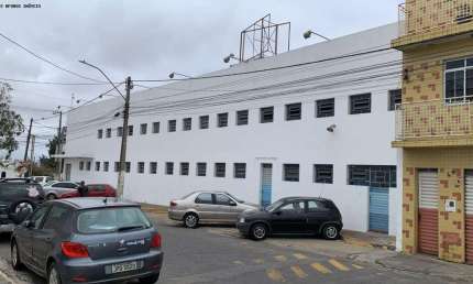 Galpão para Venda em Vitória da Conquista, Ibirapuera, 2 banheiros, 4 vagas