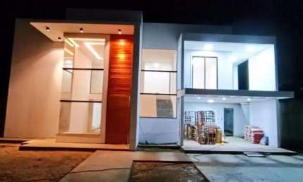Casa para Venda em Vitória da Conquista, Boa Vista, 4 dormitórios, 3 suítes, 3 banheiros, 4 vagas