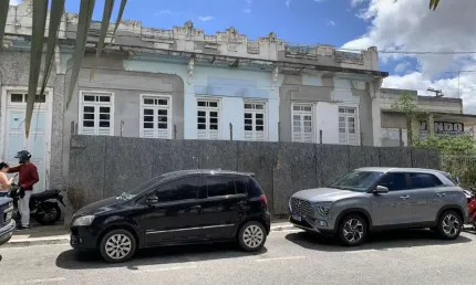 Terreno à venda na Praça Joaquim Correia, Centro, Vitória da Conquista