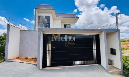 Sobrado à Venda em Bragança Paulista - Villa Verde, SP