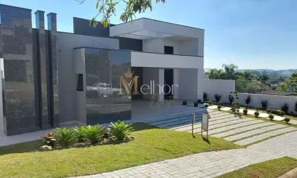 Shamballa 3 - Linda Casa em Shambala 3 – Conforto e Exclusividade em Atibaia!