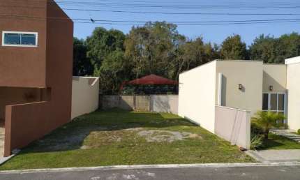 Excelente terreno à venda em condomínio fechado no bairro Itália-SJP-PR.
