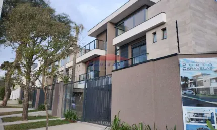 Impecável sobrado à venda em curitiba-pr, jardim das américas: 3 quartos, 1 suíte, 1 sala, 4 banheiros, 2 vagas, 137m²!