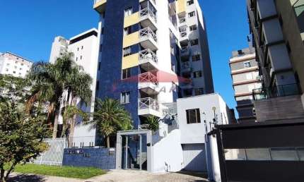Apartamento de 2 quartos com vaga de garagem no Água Verde, Curitiba-PR: oportunidade de locação!