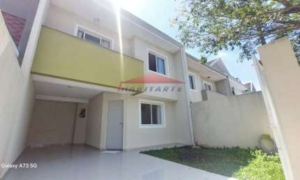 Excelente Sobrado à Venda em Curitiba-PR, Bairro Uberaba: 3 Quartos, 1 Suíte, 1 Sala, 3 Banheiros, 2 Vagas, 181,89m²!