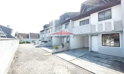 Imperdível sobrado à venda em curitiba-pr - 3 quartos, 1 suíte, 3 banheiros, 3 vagas - jardim das américas - 221,91m²