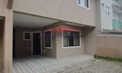 Oportunidade Única: Sobrado em Condomínio à Venda em Curitiba-PR, no Jardim das Américas - 3 Quartos, 1 Suíte, 2 Salas, 2 Vagas, 151m²!