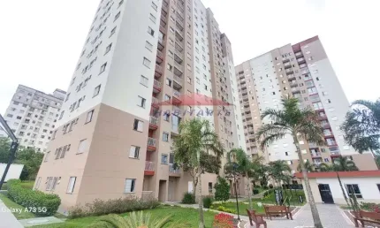 Apartamento à venda em Curitiba-PR, no bairro Pinheirinho! 2 quartos, 1 sala para dois ambientes, 1 banheiro, 1 vaga de garagem. Venha conferir!