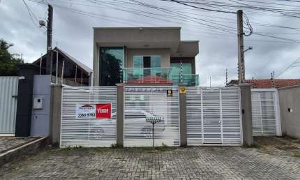 Imperdível Sobrado à Venda em Curitiba-PR, Bairro Cajuru: 3 Quartos, 1 Suíte, 2 Salas, 2 Vagas, 112m² de Área