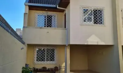 Sobrado tríplex à venda em uma das melhores localidades do jd. das américas.