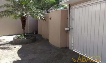 Casa com 3 quartos à venda na Vila Brasília, São Carlos 