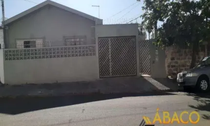 Casa com 3 quartos à venda na Vila Brasília, São Carlos 