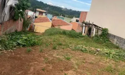 Terreno à venda na Cidade Aracy, São Carlos 