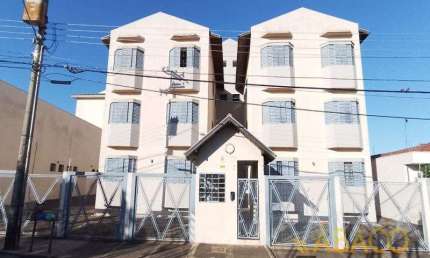 Apartamento com 3 quartos para alugar na Vila Faria, São Carlos 