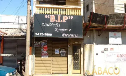 Casa comercial para alugar no Jardim São João Batista, São Carlos 