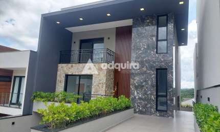 Magnífica Residência de Alto Padrão - Condomínio Vale dos Vinhedos - 374m² de área construída e vis