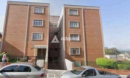 Apartamento semimobiliado com 3 quartos para locação no Centro de Ponta Grossa