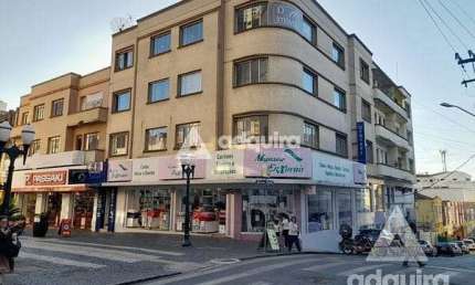 Sala Comercial para Locação no Calçadão, com 17M², no Centro, Ponta Grossa - PR
