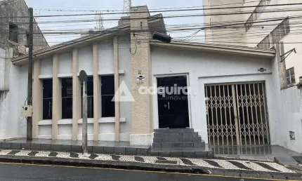Excelente Casa Comercial Térrea na Rua Marechal Deodoro