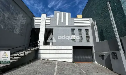 Casa Comercial à venda e locação - Rua Visconde de Nacar, 07 salas, 03 banheiros e 04 vagas de esta