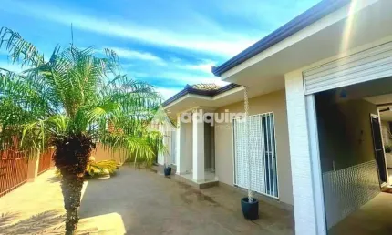 Casa  semimobiliada à venda, teto em laje, gourmet com churrasqueira e banheiro, quintal, árvores f