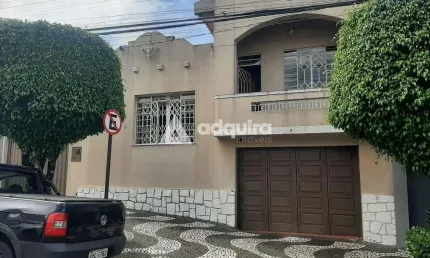 Casa à venda 4 quartos, 3 banheiros, 4 vagas de garagem- Centro, Ponta Grossa, PR