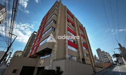 Apartamento SEMI MOBILIADO à venda. Com 3 quartos (um deles suíte), 3 banheiros e 153.88 m² de área