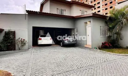 Sobrado em Condomínio à venda - 03 quartos (01 suíte), 03 banheiros, 02 vagas de garagem e 171,66m²