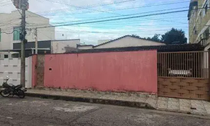 Casa com 4 quartos à venda no Cariru, Ipatinga 