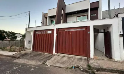 Casa com 3 quartos para alugar no Residencial Bethania, Santana do Paraíso , 145 m2 por R$ 2.300