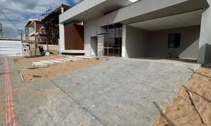 Viva com Exclusividade: Casa Térrea em  Parque Lagoa Silvana !