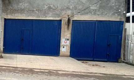 Imóvel Comercial de 500m²  com estacionamento coberto