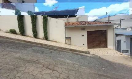 Casa no bairrro bairro júlia kubitschek – coronel fabriciano/mg