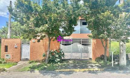 Casa com 4 quartos à venda na Rua 8, 138, Parque São Lucas, Ibiúna por R$ 790.000