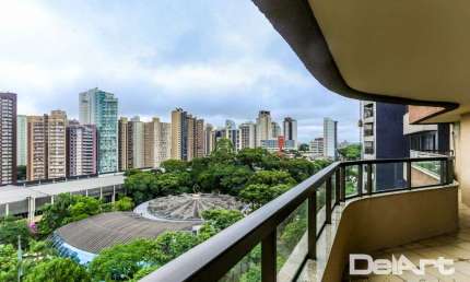Apartamento em frente do Clube Curitibano - com 4 dormitórios à venda, 247 m² por R$ 1.890.000 - Água Verde - Curitiba/PR