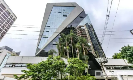 Sala/Conjunto Comercial LOCADA - 97,42m2 + 02 vagas - Edifício Curitibano Prime Center - R$ 750.000,00 - Água Verde.