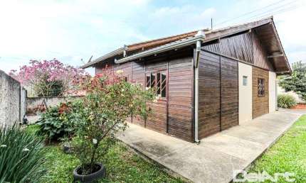 CASA LINDA EM GRANDE TERRENO (534m2) - NO BAIRRO VILA NOVA / MAFRA - R$ 300.000