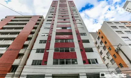 Stúdio residencial c/ sacada - 01 quadra do Shopping Curitiba - andar alto - 35,05m2 privativos - Semi-mobiliado - R$ 370.000,00.