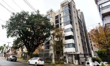 Apartamento térreo com 02 gardens - Bairro Bigorrilho - 122m2 privativos + 122 de gardens - R$ 1.100.000,00
