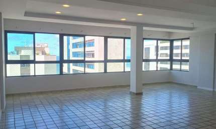 Cobertura Duplex com 05 quartos a poucos metros da praia de boa viagem.
