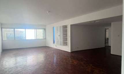 Apartamento à venda com 03 quartos, 168 m²,  a poucos metros da praia de Boa Viagem.