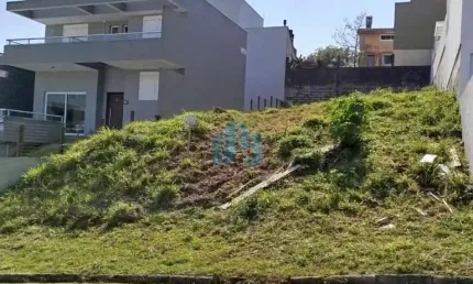 Terreno localizado no loteamento panorâmico, no centro de garopaba!