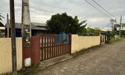 Duas Casas de Alvenaria, Localizadas no Bairro Campo Duna, em Garopaba!
