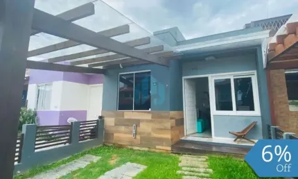 Casa Toda Mobiliada Próxima ao Centro e das Mais Belas Praias de Garopaba!