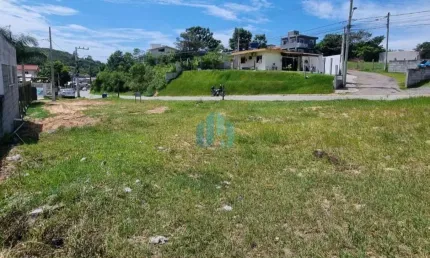 Ótimo Terreno Comercial e Residencial, Ficando a 2,5 km do Centro de Garopaba!