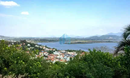 Ótimo terreno com duas frentes e visual incrível, localizado no morro da ferrugem, em garopaba!
