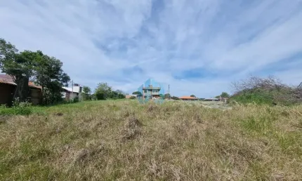 Ótimo terreno a 150 m da lagoa de ibiraquera e 500 m do centrinho do rosa!