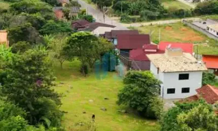 Ótimo terreno a 300 m do mar, com linda vista p/ praia do siriú, em garopaba!