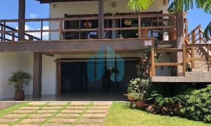 Bela Casa Localizada no Bairro Ferraz, ao Lado do Centro de Garopaba!