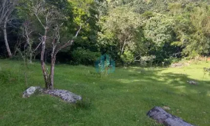 Lindo terreno com vista p/ mar, lagoa e pedra branca, bairro serraria, em garopaba!